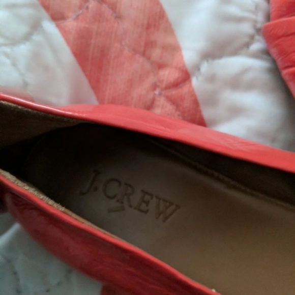 Flats - Picture 2 of 4